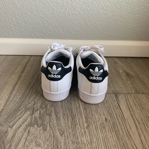 Superstar Adidas Sneakers - Picture 3 of 5